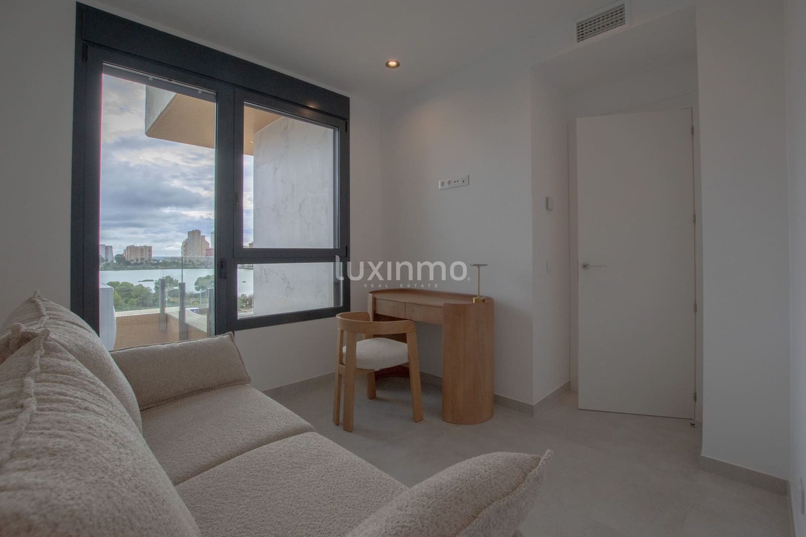 3 bedroom Apartment for rent in Calpe / Calp with pool garage - € 2,500 (Ref: 10167877)