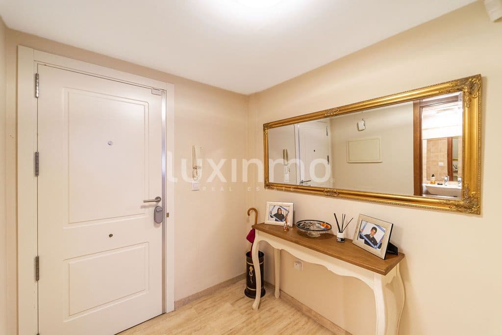 3 sovrum Lägenhet att hyra i Arenal med pool garage - 1 800 € (Ref: 10175517)