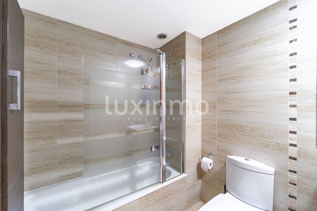 3 sovrum Lägenhet att hyra i Arenal med pool garage - 1 800 € (Ref: 10175517)