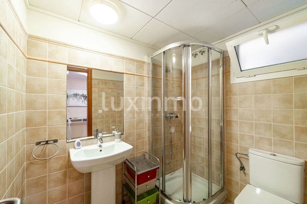 3 sovrum Lägenhet att hyra i Arenal med pool garage - 1 550 € (Ref: 10175518)