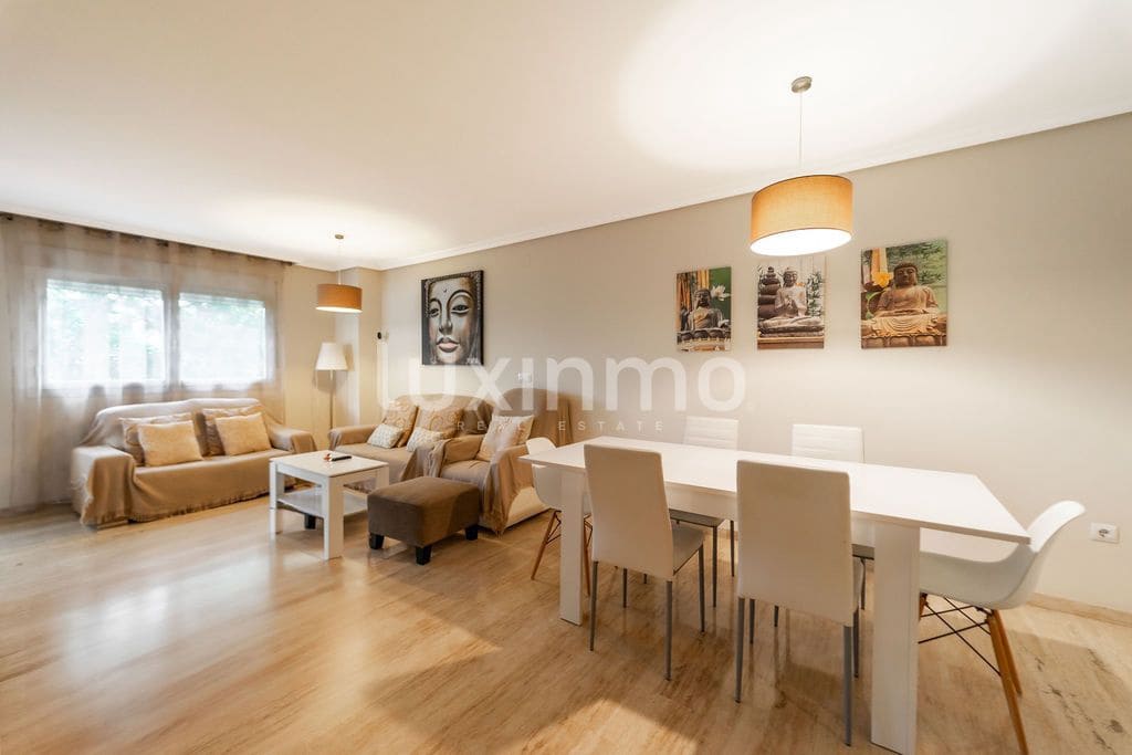 3 sovrum Lägenhet att hyra i Arenal med pool garage - 1 550 € (Ref: 10175518)