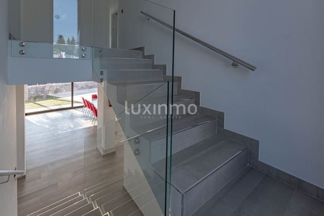 6 slaapkamer Villa te huur in Calpe / Calp met zwembad garage - € 4.000 (Ref: 10177537)