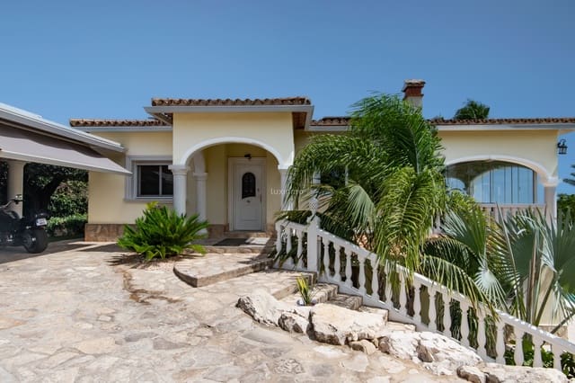 4 bedroom Villa for sale in Javea / Xàbia with pool garage - € 995,000 (Ref: 10179671)