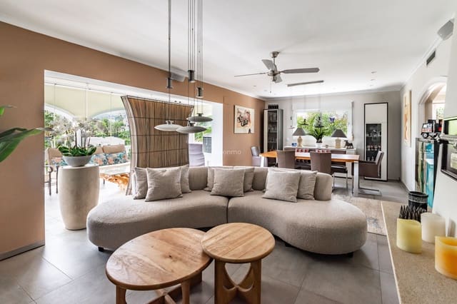 4 bedroom Villa for sale in Javea / Xàbia with pool garage - € 995,000 (Ref: 10179671)