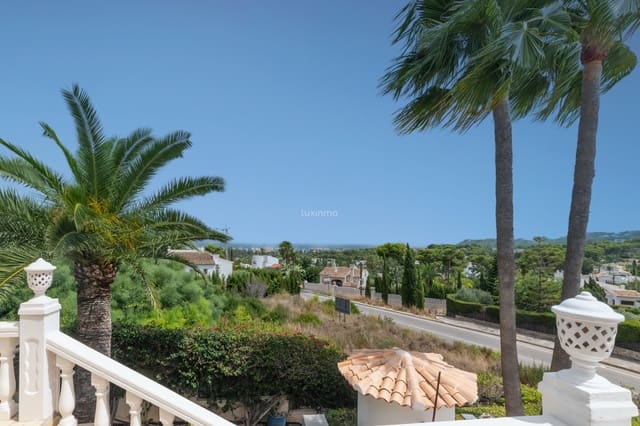 4 bedroom Villa for sale in Javea / Xàbia with pool garage - € 995,000 (Ref: 10179671)