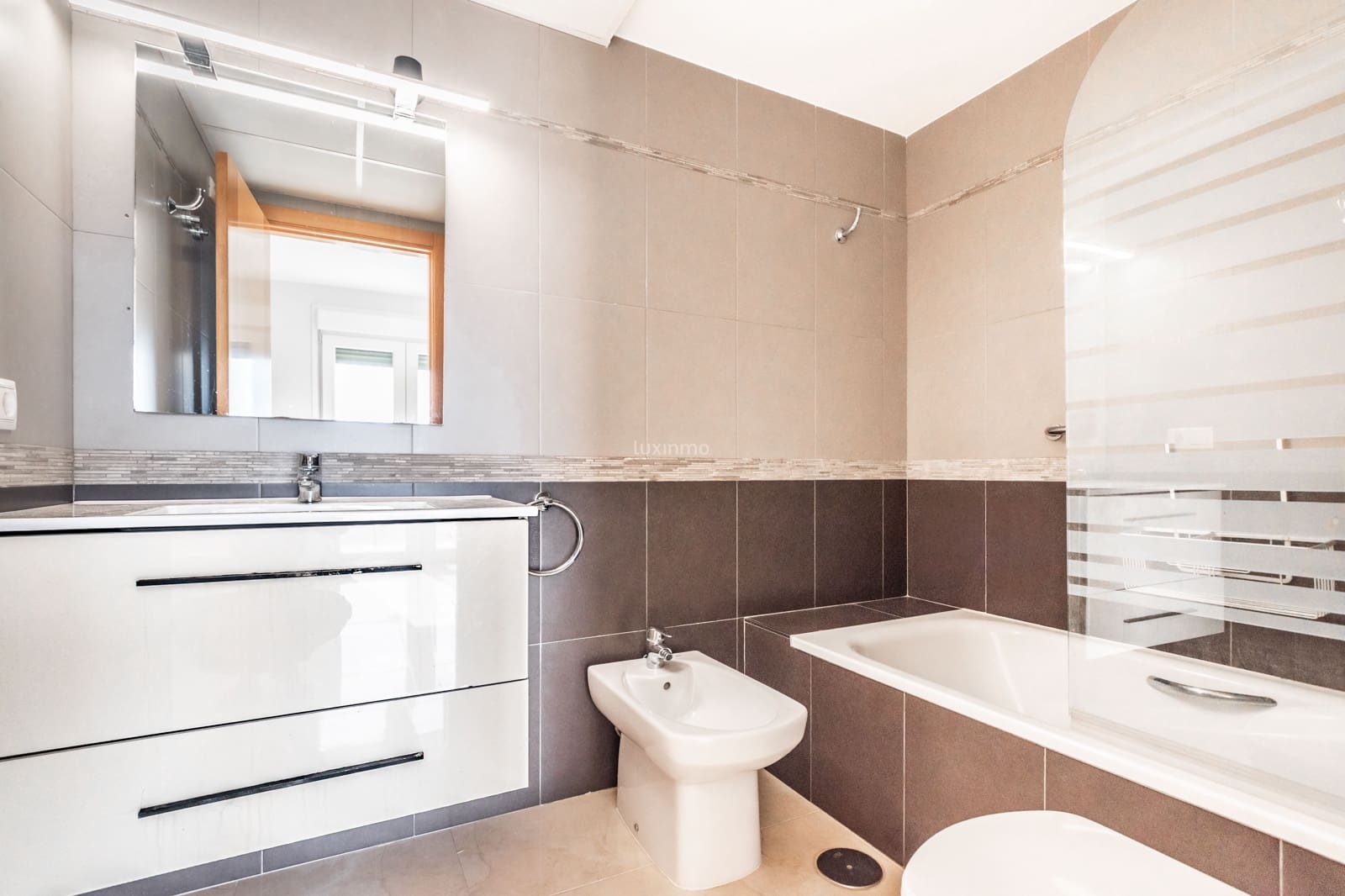 2 slaapkamer Appartement te huur in Altea met garage - € 1.450 (Ref: 10181000)