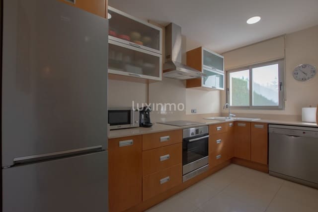 2 quarto Moradia para arrendar em El Montgó, Dénia com piscina garagem - 1 500 € (Ref: 10183739)