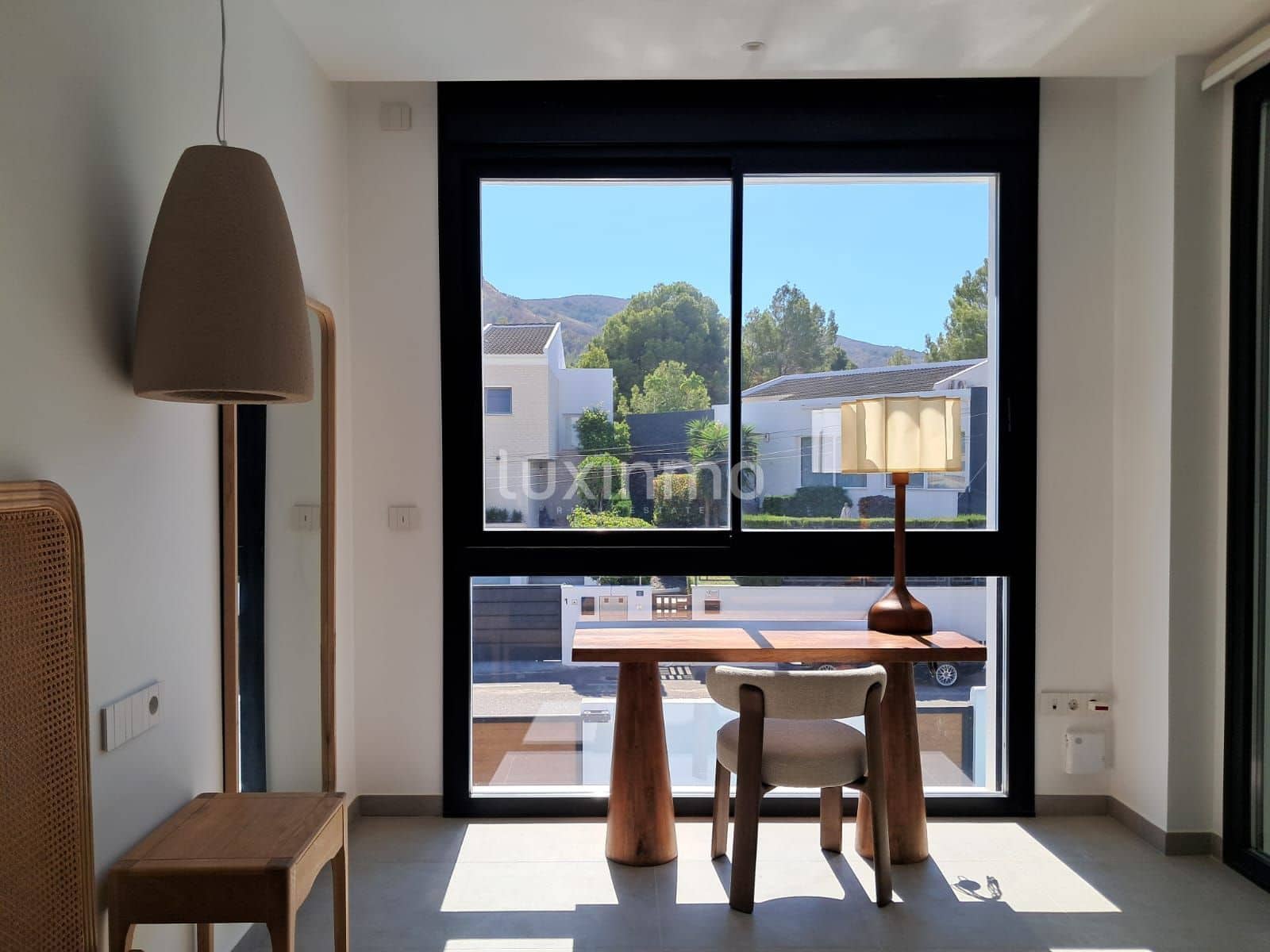 4 Zimmer Villa zu verkaufen in Albir mit Pool Garage - 875.000 € (Ref: 3665536)
