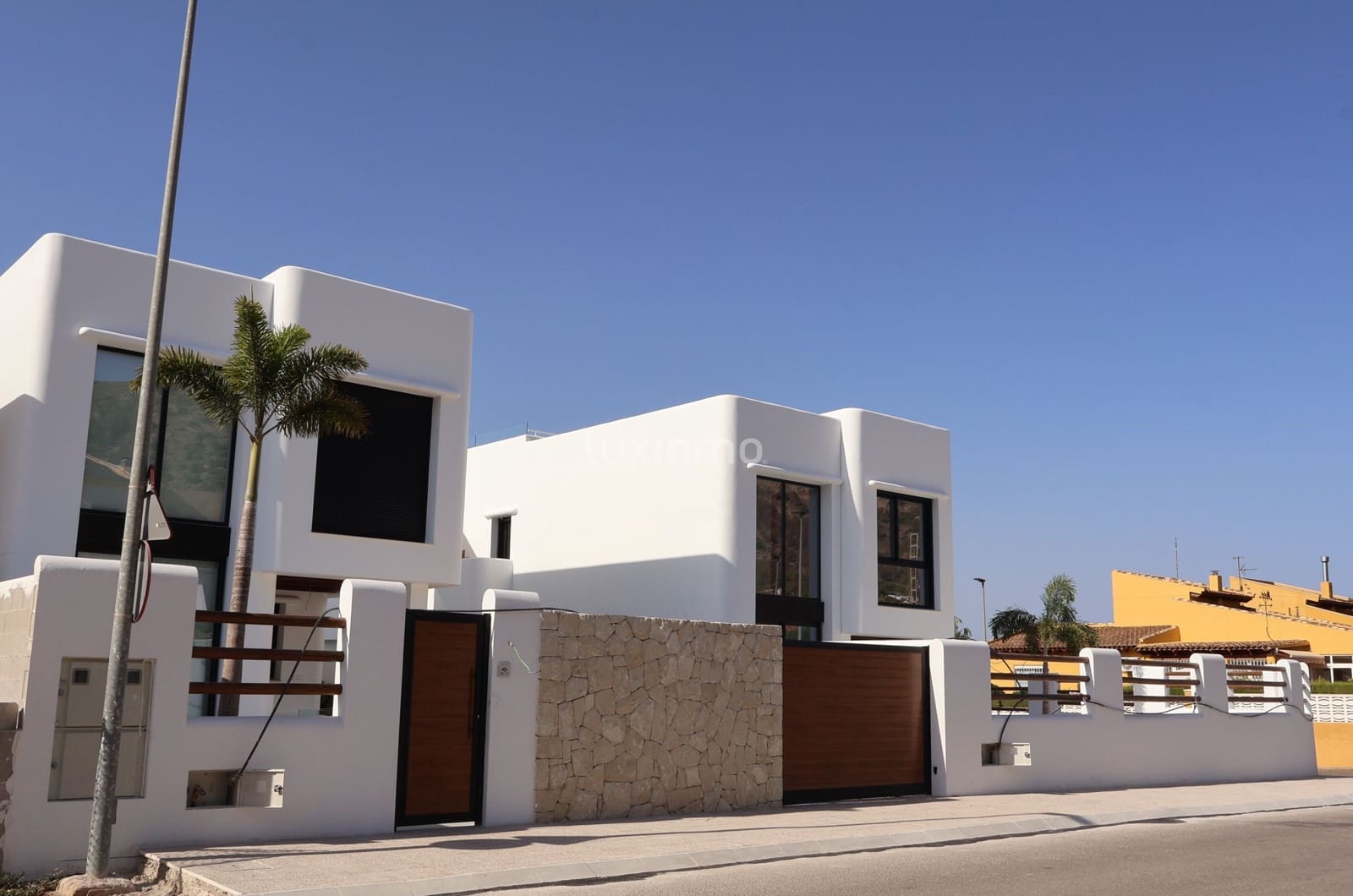 4 Zimmer Villa zu verkaufen in Albir mit Pool Garage - 875.000 € (Ref: 3665536)