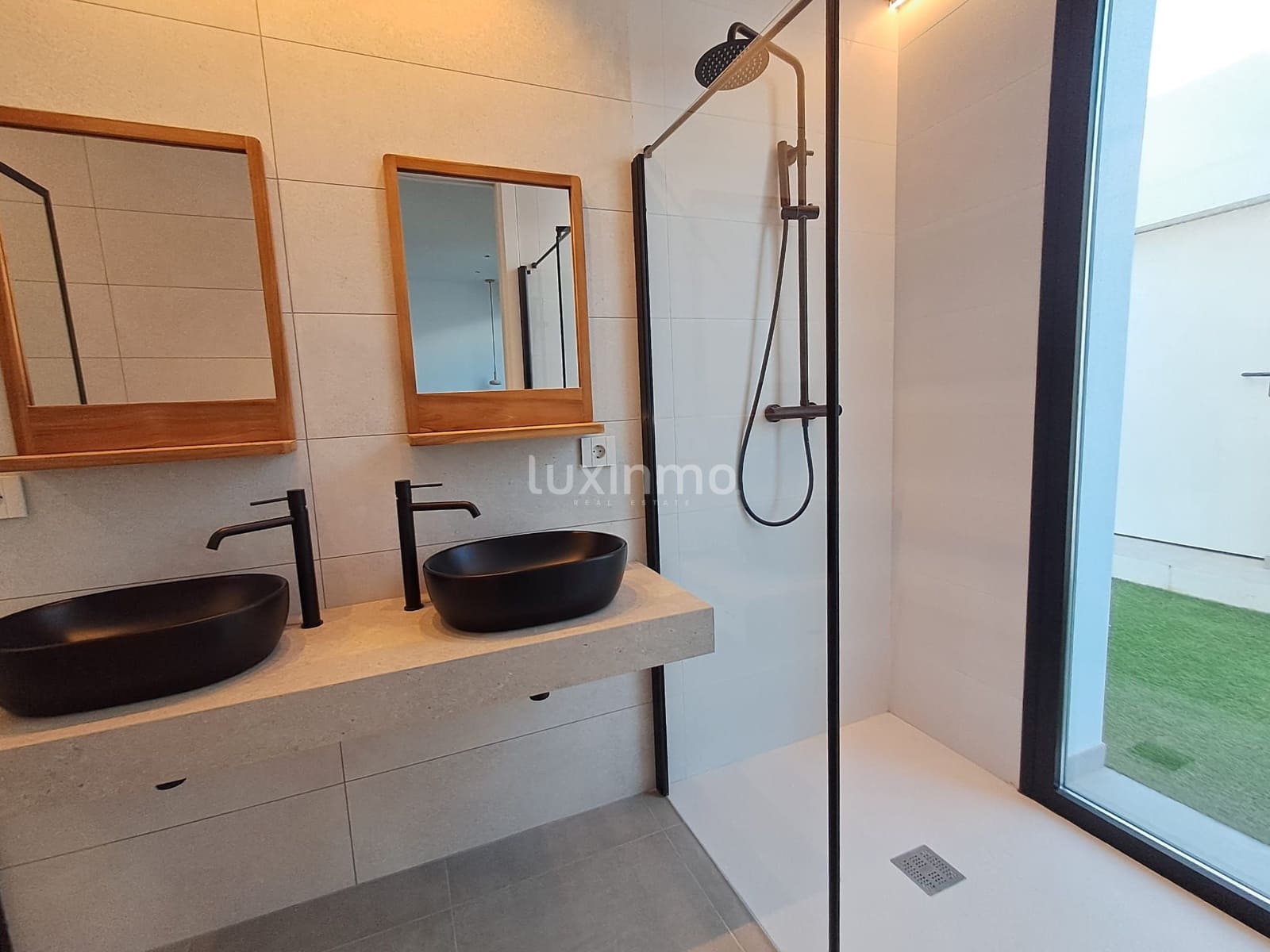4 Zimmer Villa zu verkaufen in Albir mit Pool Garage - 875.000 € (Ref: 3665536)