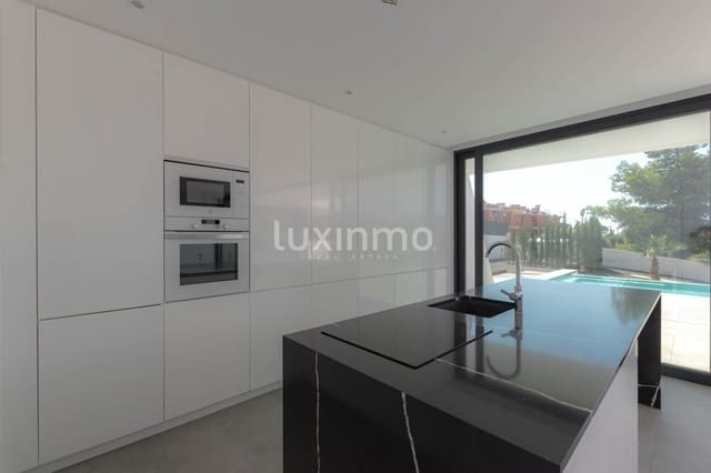 Chalet de 4 habitaciones en Calpe / Calp en venta con piscina garaje - 1.290.000 € (Ref: 4066437)