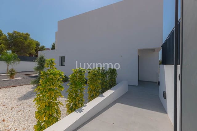 Chalet de 4 habitaciones en Calpe / Calp en venta con piscina garaje - 1.290.000 € (Ref: 4066437)