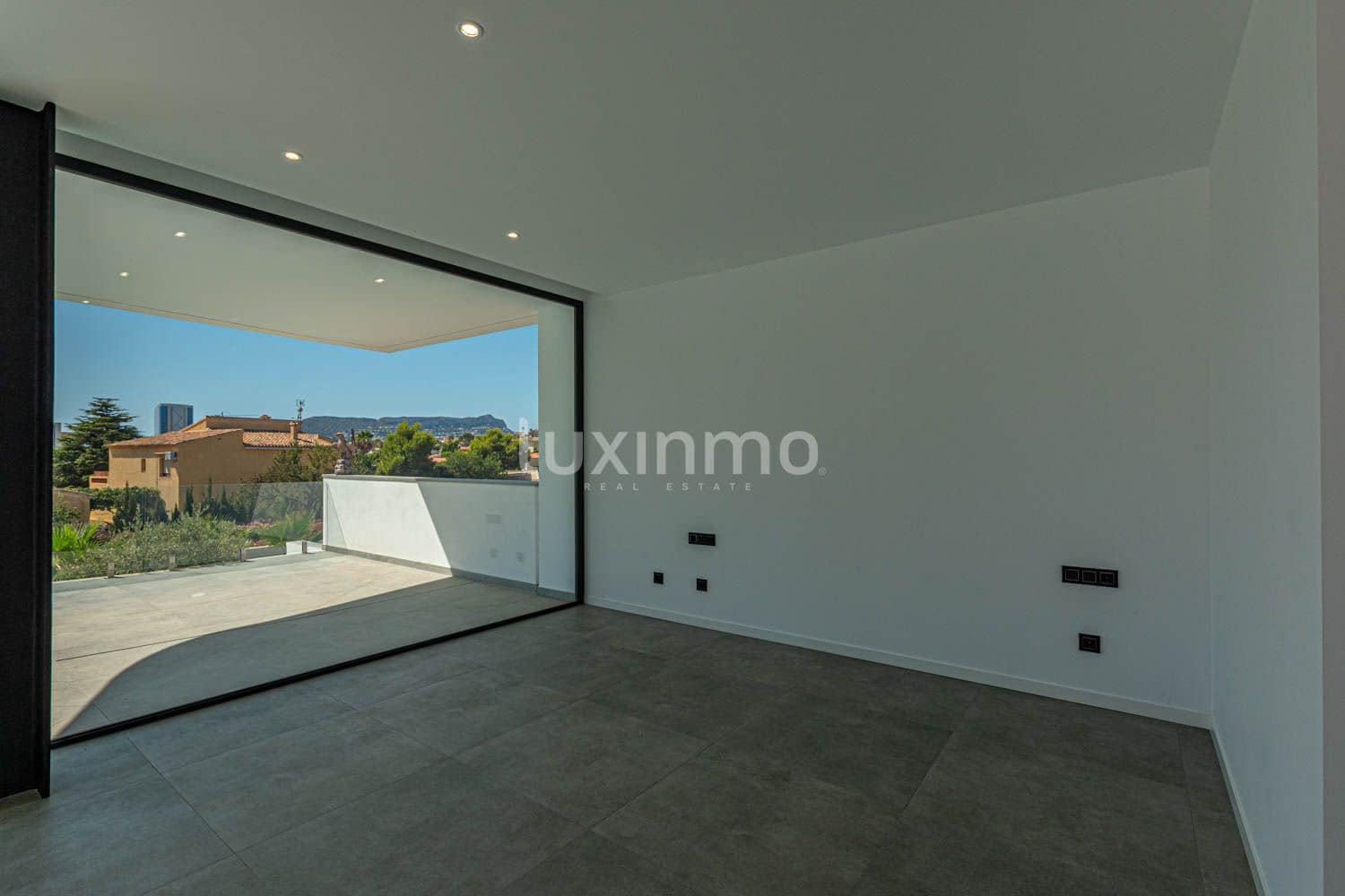 Chalet de 4 habitaciones en Calpe / Calp en venta con piscina garaje - 1.290.000 € (Ref: 4066437)