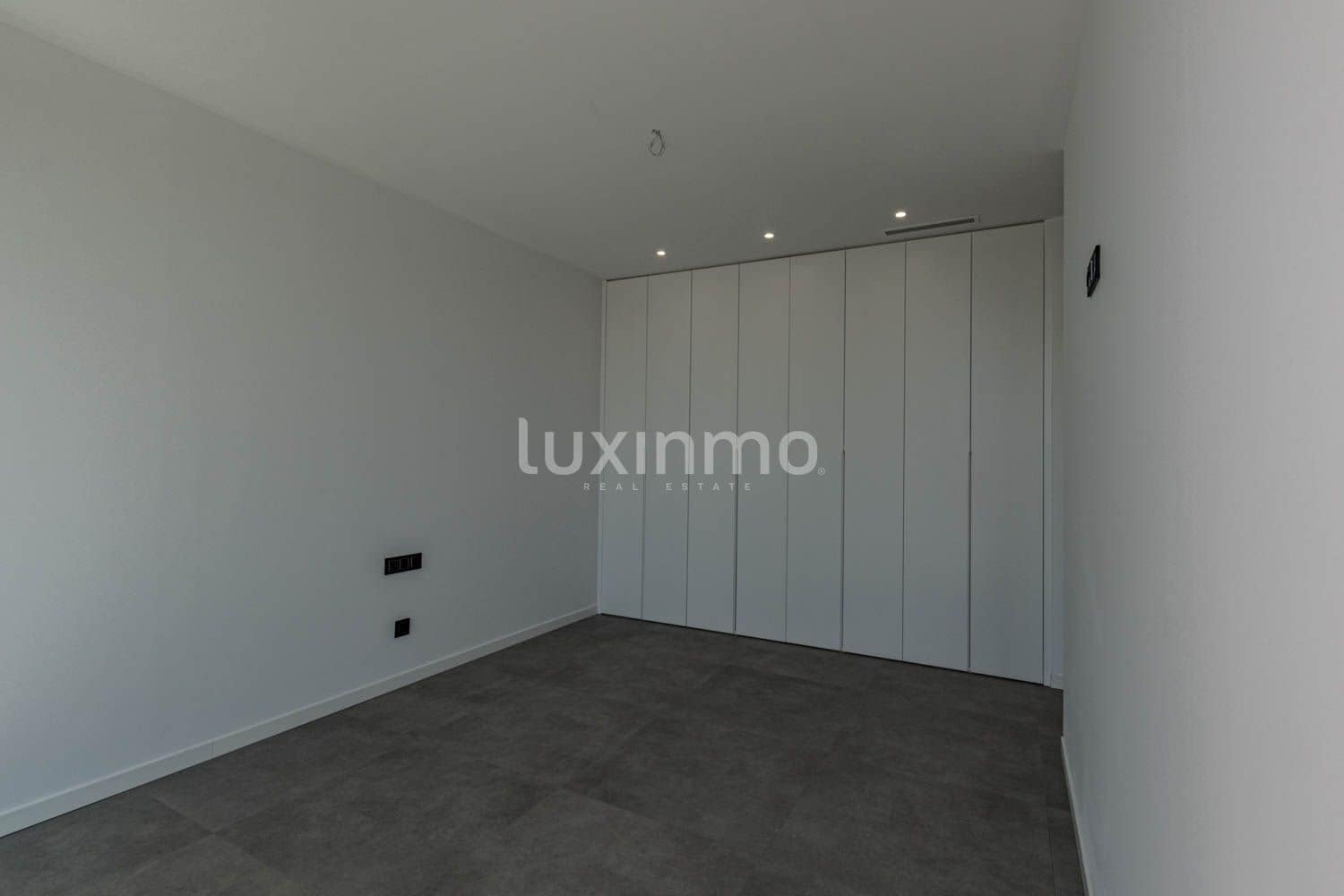 Chalet de 4 habitaciones en Calpe / Calp en venta con piscina garaje - 1.290.000 € (Ref: 4066437)