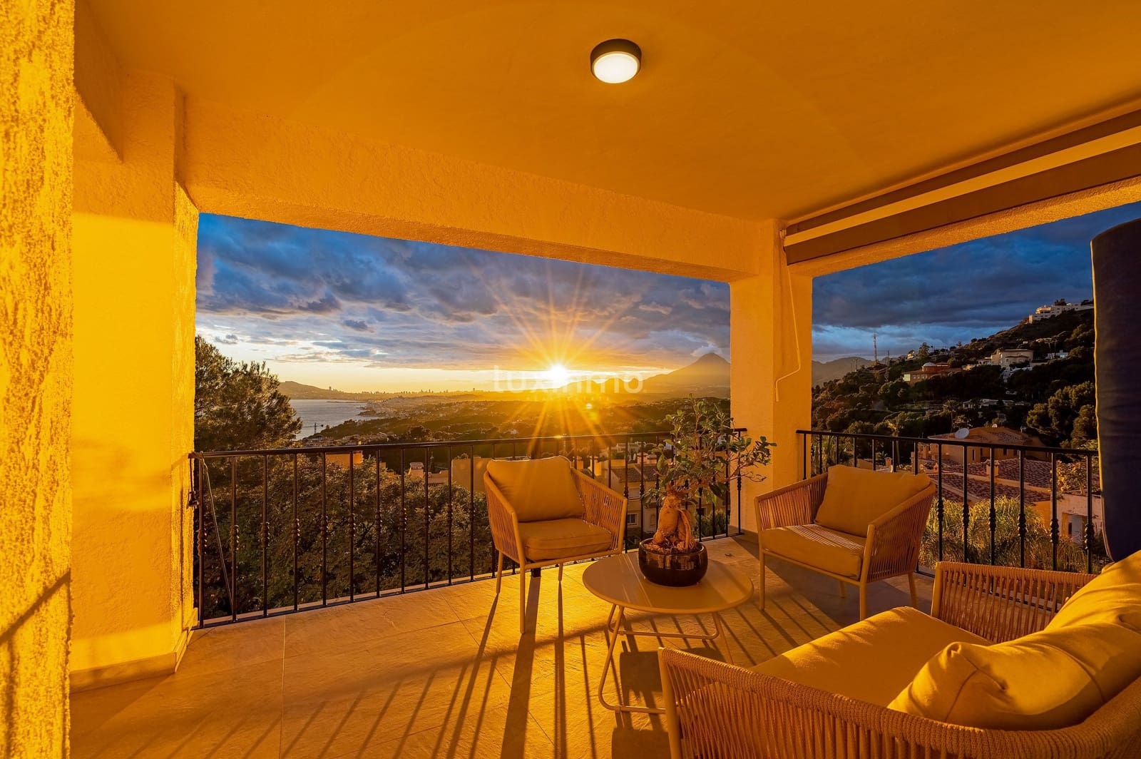 3 slaapkamer Huis te koop in Altea met zwembad garage - € 615.000 (Ref: 4634377)