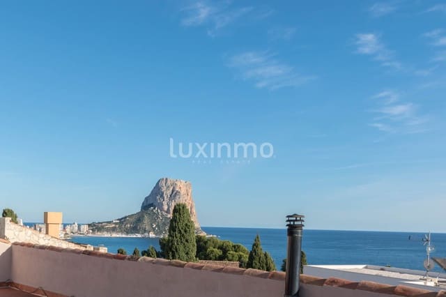 3 soveværelse Villa til leje i Calpe / Calp med swimmingpool - € 3.000 (Ref: 5649440)