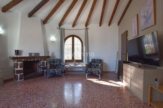 3 bedroom Villa for rent in Calpe / Calp with pool garage - € 2,500 (Ref: 5847343)