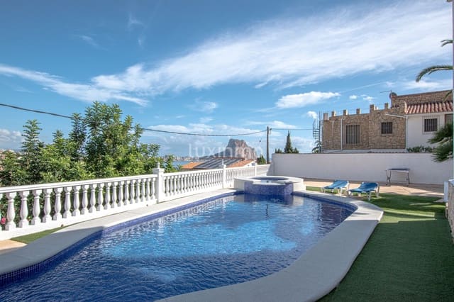 3 bedroom Villa for rent in Calpe / Calp with pool garage - € 2,500 (Ref: 5847343)