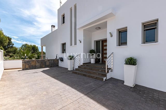 4 sovrum Villa till salu i Calpe / Calp med pool garage - 1 050 000 € (Ref: 6963309)