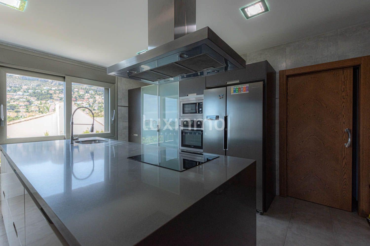 4 sovrum Villa till salu i Calpe / Calp med pool garage - 1 050 000 € (Ref: 6963309)