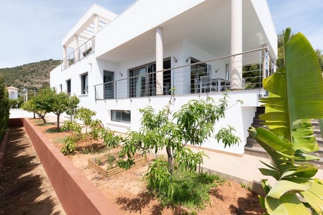 4 sovrum Villa till salu i Calpe / Calp med pool garage - 1 050 000 € (Ref: 6963309)