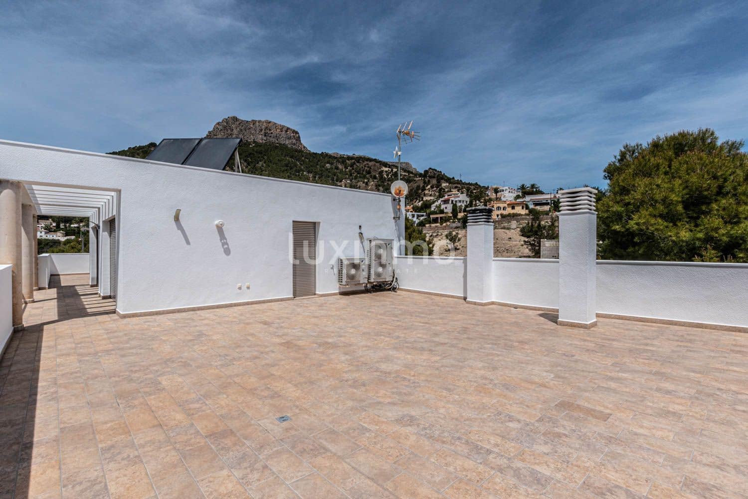 4 sovrum Villa till salu i Calpe / Calp med pool garage - 1 050 000 € (Ref: 6963309)