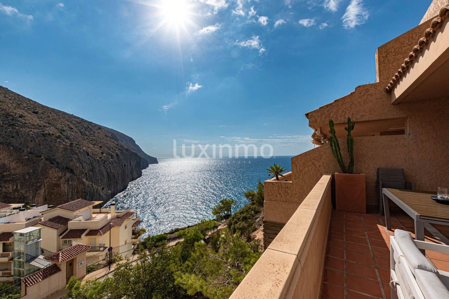 3 bedroom Apartment for rent in Altea with pool - € 2,000 (Ref: 6983754)