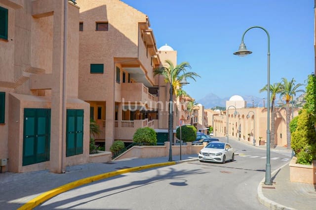 3 bedroom Apartment for rent in Altea with pool - € 2,000 (Ref: 6983754)