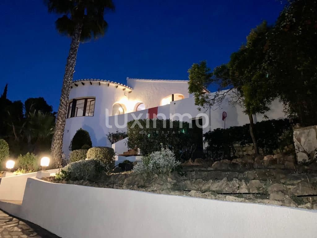 5 bedroom Villa for rent in Javea / Xabia with pool garage - € 3,500 (Ref: 7148013)