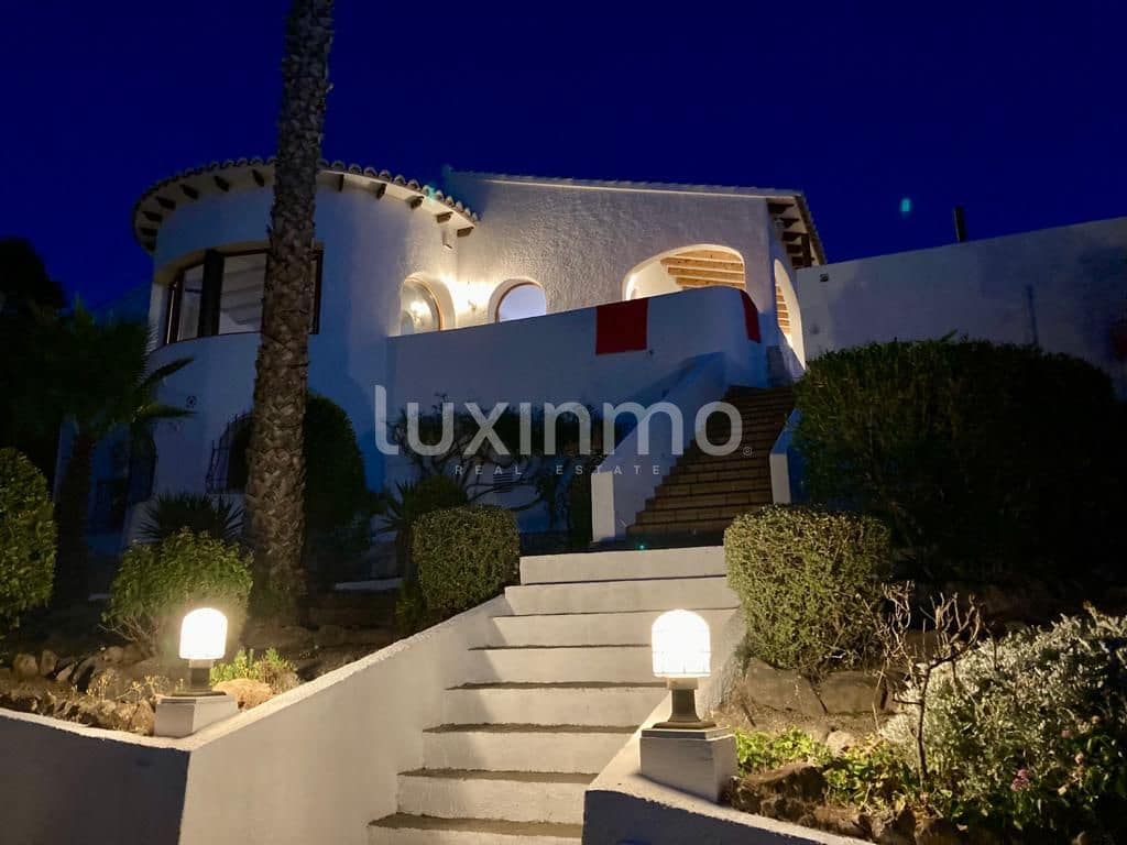 5 bedroom Villa for rent in Javea / Xabia with pool garage - € 3,500 (Ref: 7148013)