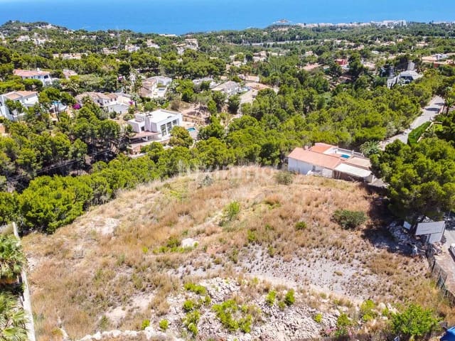 Rakentamaton maa myytävänä paikassa Altea - 1 200 000 € (Ref: 7155143)