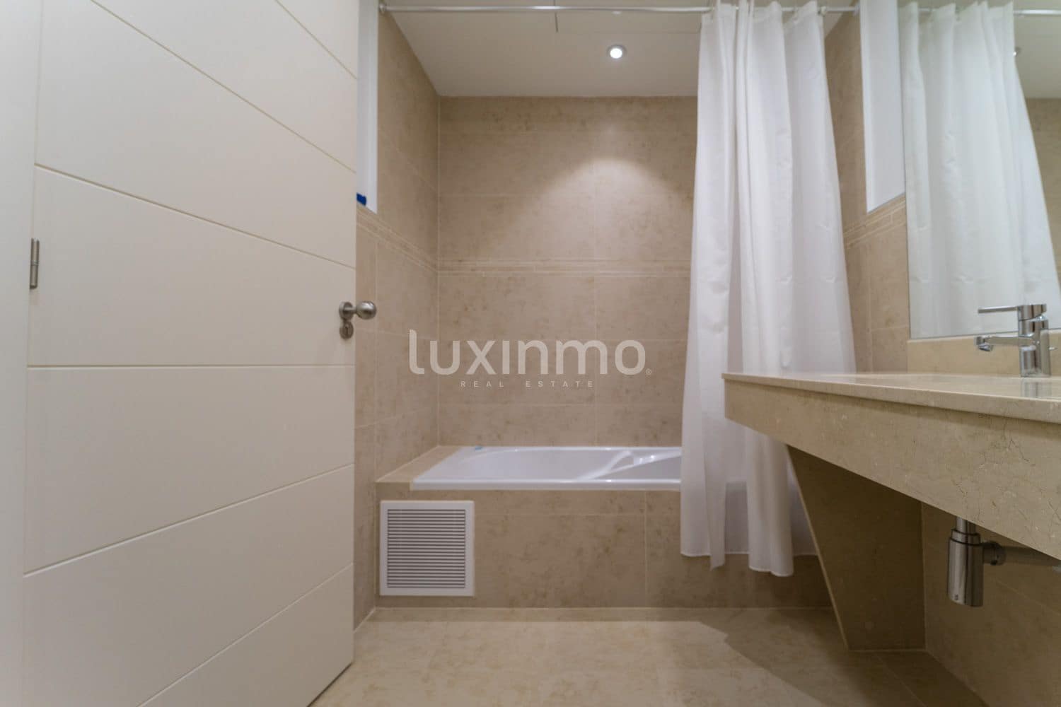 3 sovrum Lägenhet att hyra i Altea med pool garage - 3 250 € (Ref: 7280813)