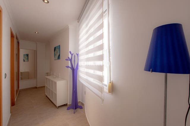 Penthouse de 2 chambres à louer à Calpe / Calp avec garage - 1 300 € (Ref: 7475029)