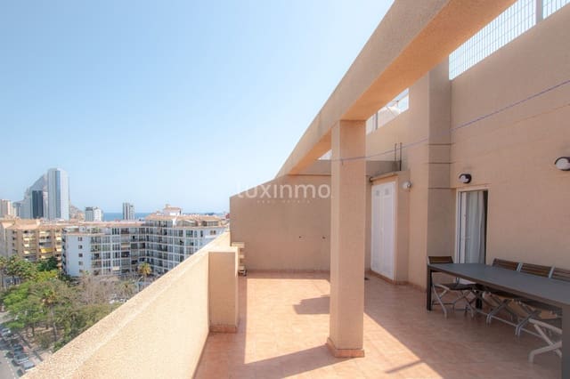 Penthouse de 2 chambres à louer à Calpe / Calp avec garage - 1 300 € (Ref: 7475029)