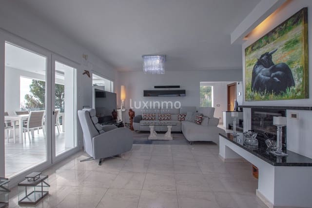 Chalet de 6 habitaciones en Calpe / Calp en venta con piscina garaje - 3.400.000 € (Ref: 7698327)