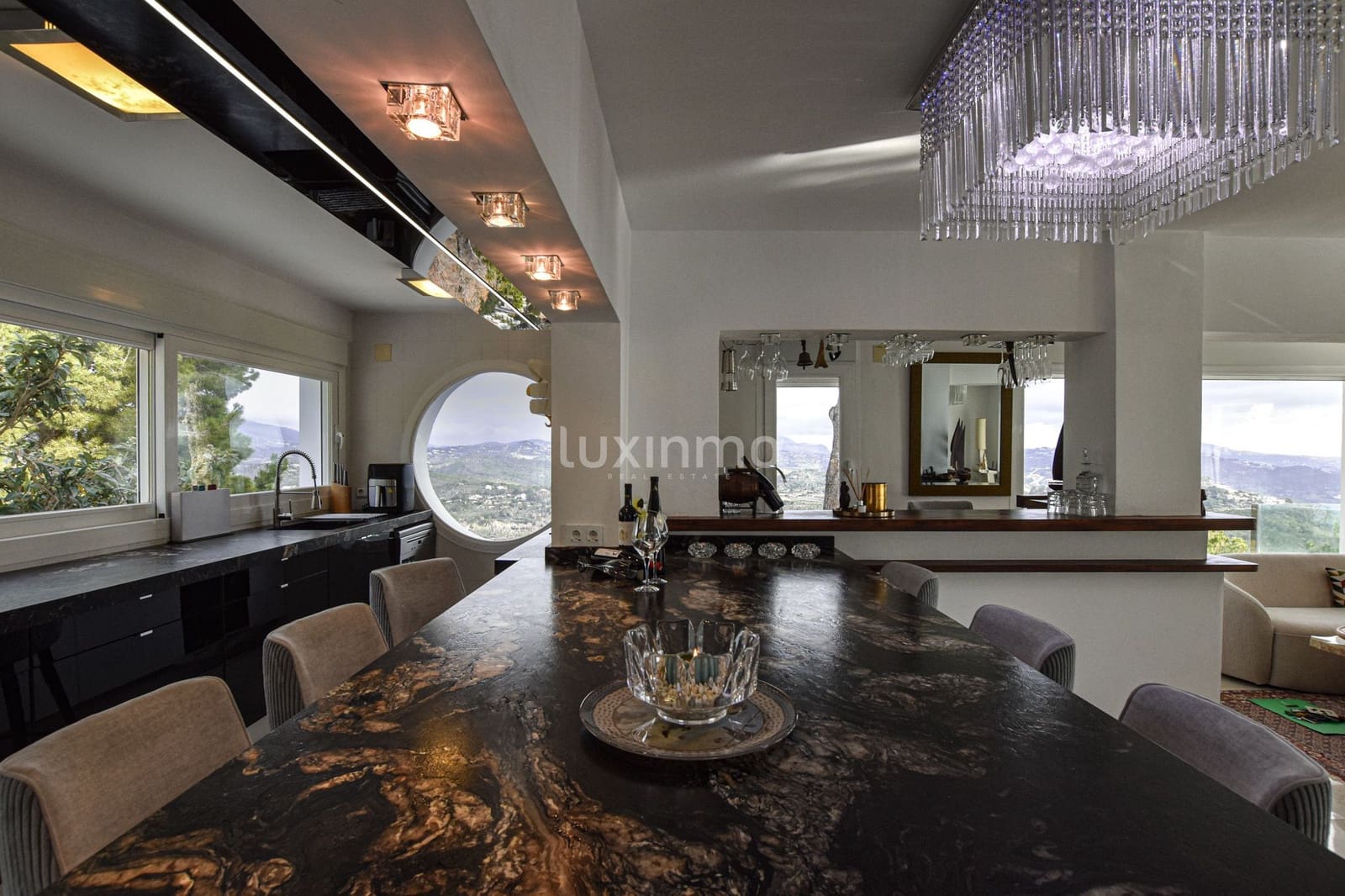 Chalet de 6 habitaciones en Calpe / Calp en venta con piscina garaje - 3.400.000 € (Ref: 7698327)