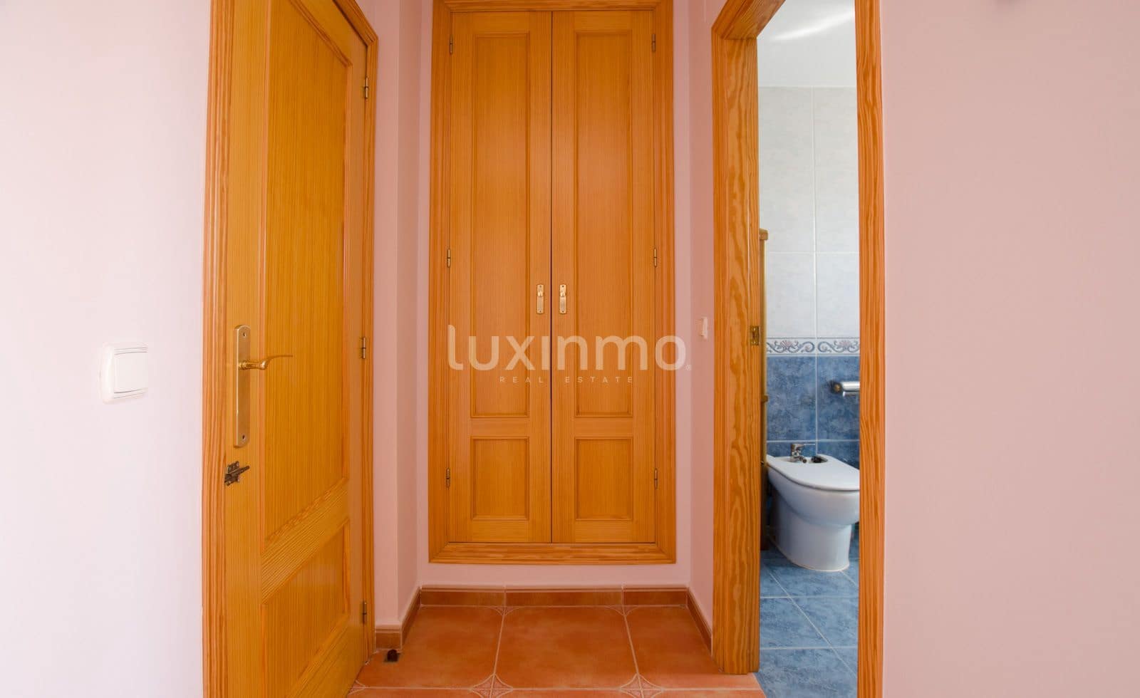 Chalet de 3 habitaciones en La Nucia en alquiler con piscina garaje - 1.750 € (Ref: 7707142)