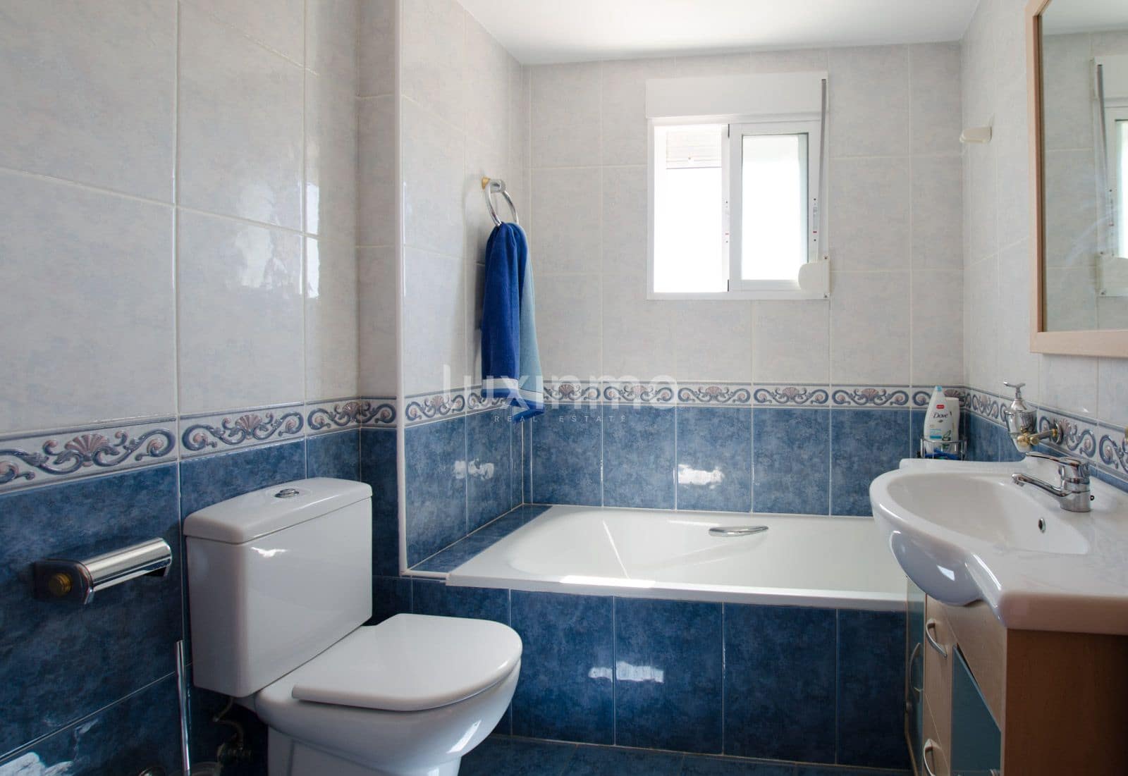 Chalet de 3 habitaciones en La Nucia en alquiler con piscina garaje - 1.750 € (Ref: 7707142)