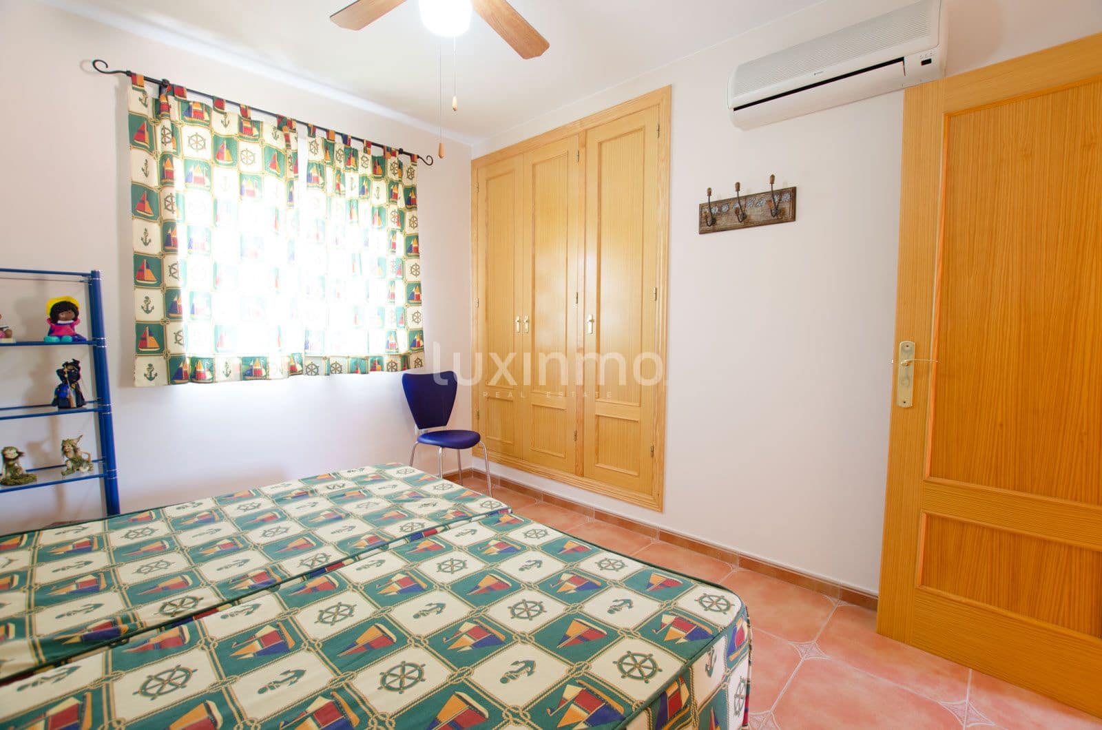 Chalet de 3 habitaciones en La Nucia en alquiler con piscina garaje - 1.750 € (Ref: 7707142)