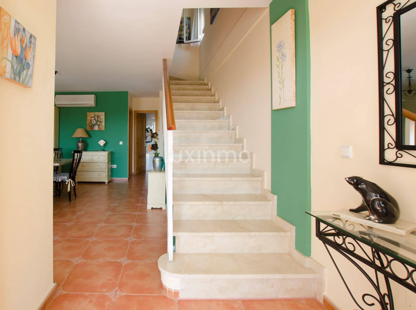 Chalet de 3 habitaciones en La Nucia en alquiler con piscina garaje - 1.750 € (Ref: 7707142)