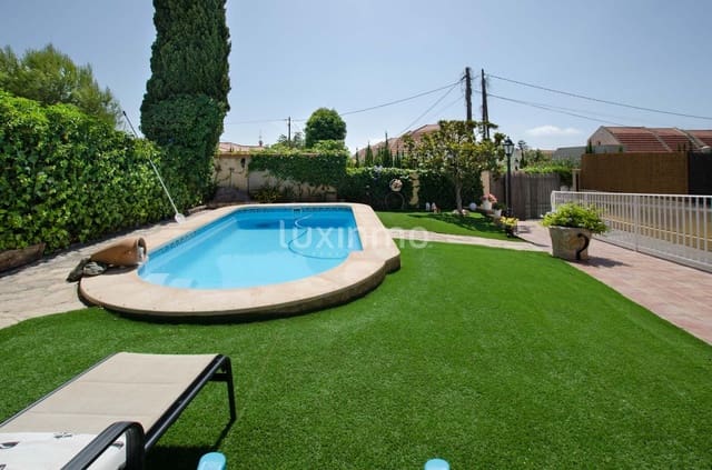 Chalet de 3 habitaciones en La Nucia en alquiler con piscina garaje - 1.750 € (Ref: 7707142)