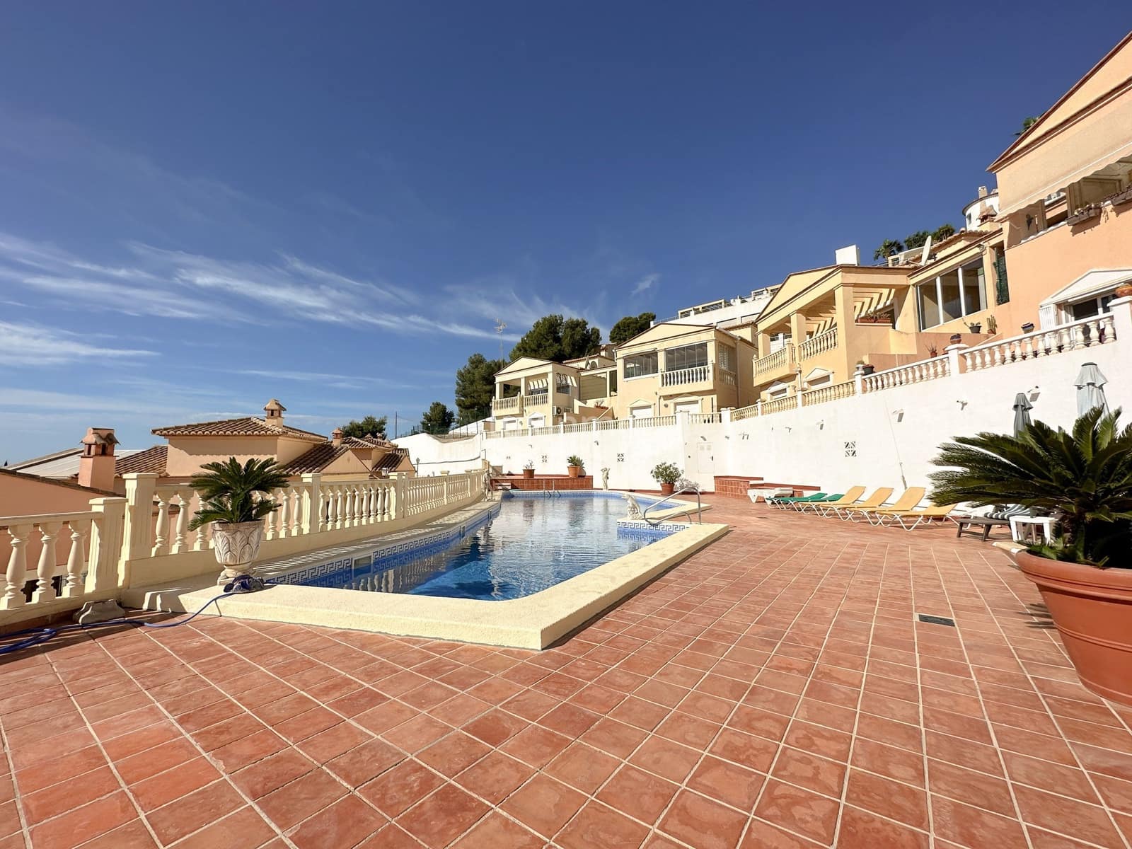 3 slaapkamer Villa te huur in Calpe / Calp met zwembad garage - € 1.500 (Ref: 7826564)