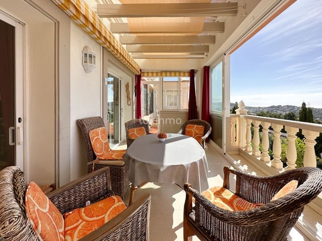 Villa/Maison de 3 chambres à louer à Calpe / Calp avec piscine garage - 1 500 € (Ref: 7826564)