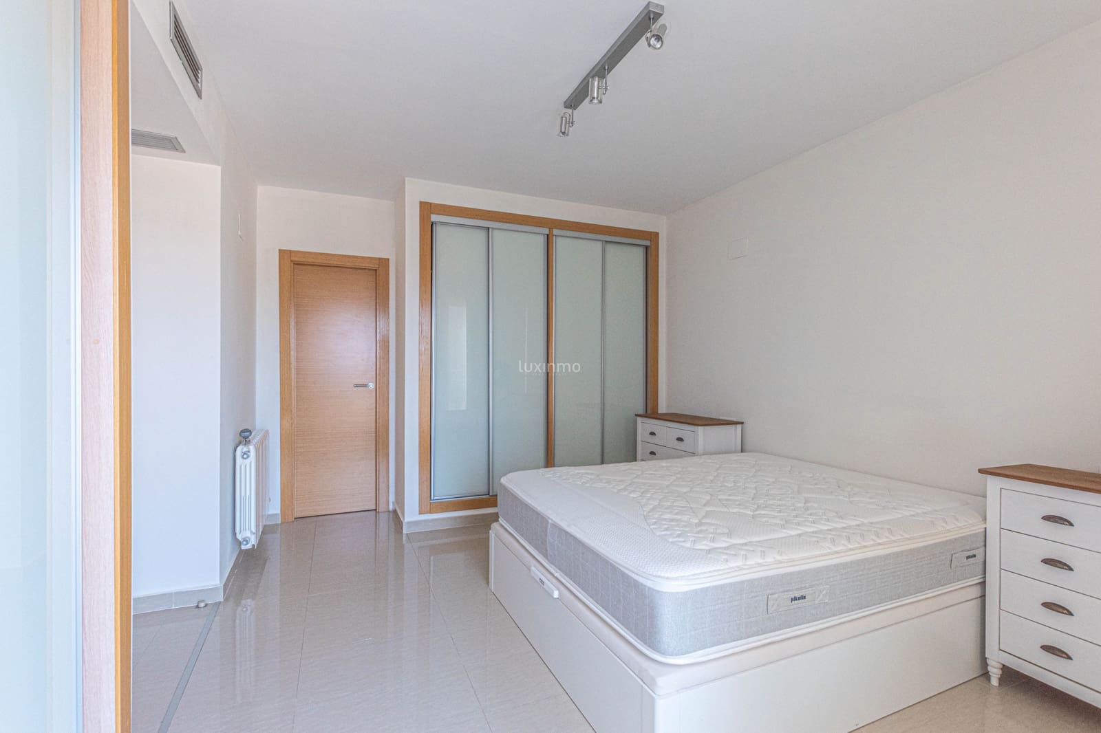 3 bedroom Penthouse for rent in Calpe / Calp with pool garage - € 2,200 (Ref: 7951855)