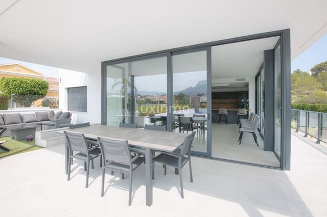 6 soverom Villa til salgs i Calpe / Calp med svømmebasseng garasje - € 1 300 000 (Ref: 7973089)