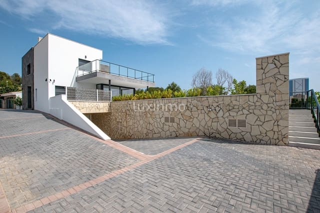 6 soverom Villa til salgs i Calpe / Calp med svømmebasseng garasje - € 1 300 000 (Ref: 7973089)