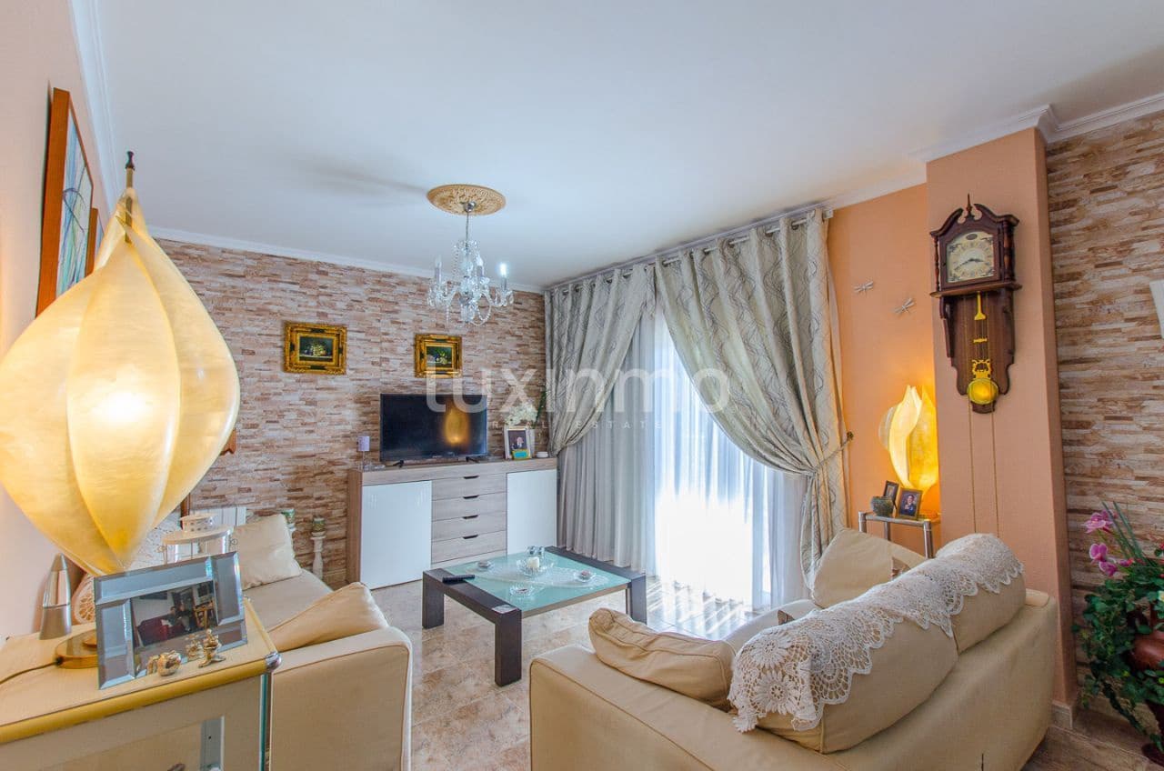 4 bedroom Apartment for sale in Calpe / Calp with garage € 234,000