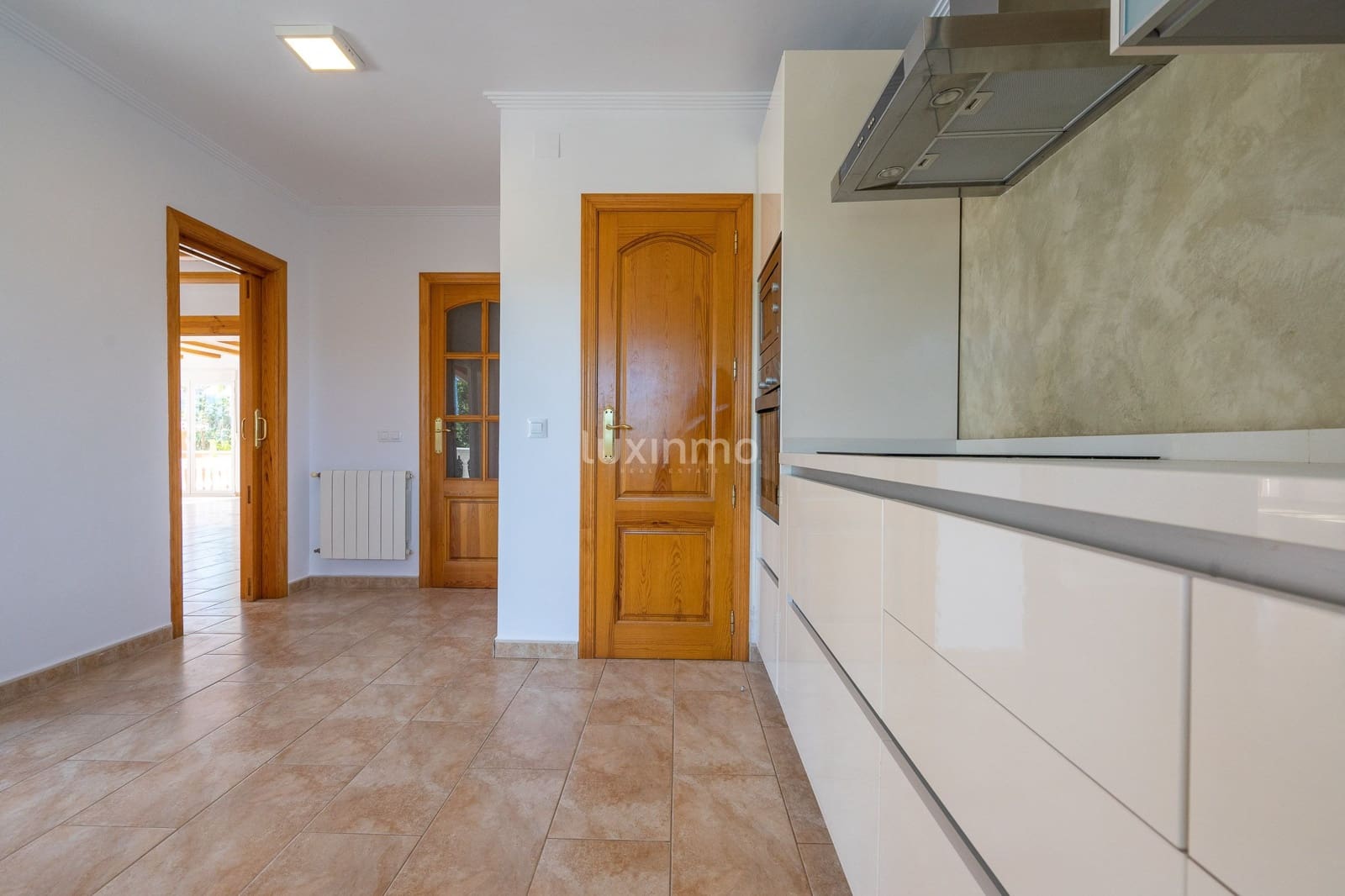 4 soveværelse Villa til leje i Javea / Xabia med swimmingpool garage - € 4.000 (Ref: 8017695)
