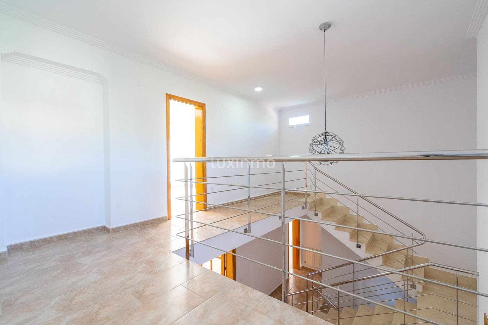 4 soveværelse Villa til leje i Javea / Xabia med swimmingpool garage - € 4.000 (Ref: 8017695)