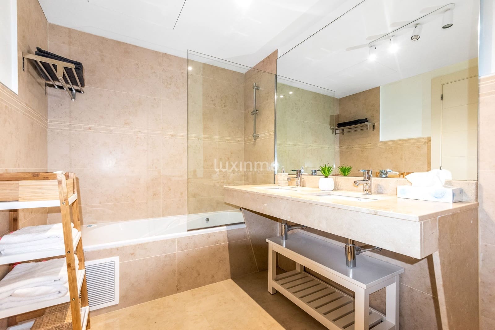 2 soverom Leilighet til leie i Altea med garasje - € 2 300 (Ref: 8147106)